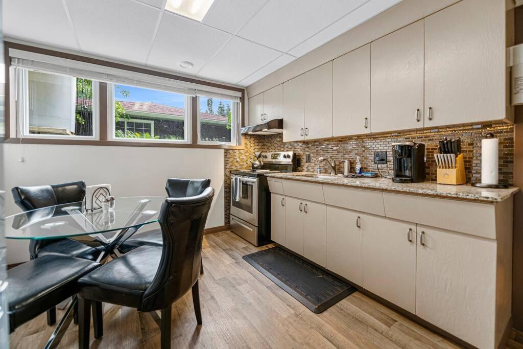 Yeg Chic Luxury Accommodation Edmonton Extérieur photo