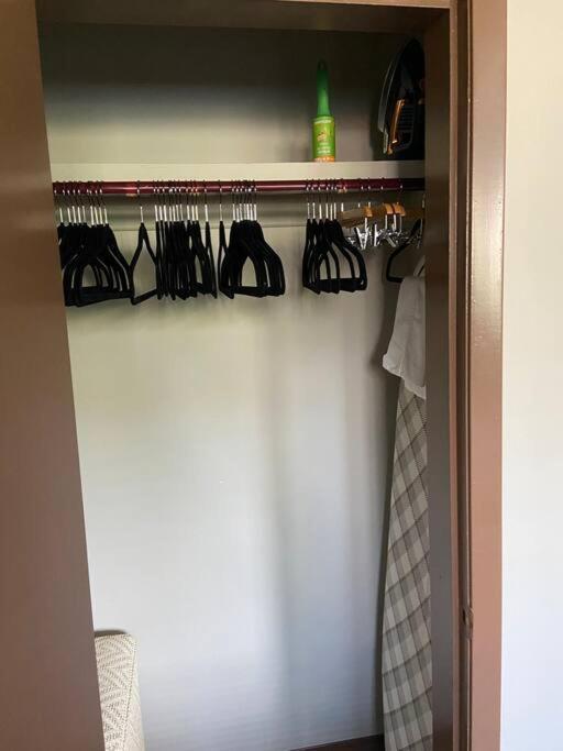Yeg Chic Luxury Accommodation Edmonton Extérieur photo