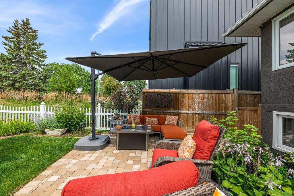 Yeg Chic Luxury Accommodation Edmonton Extérieur photo